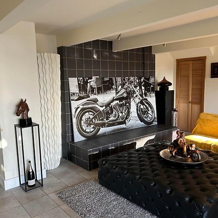 Cypress: Private Bedroom/Bathroom/Office, With Shared Pool, Hot Tub Норт Ванкувър Екстериор снимка