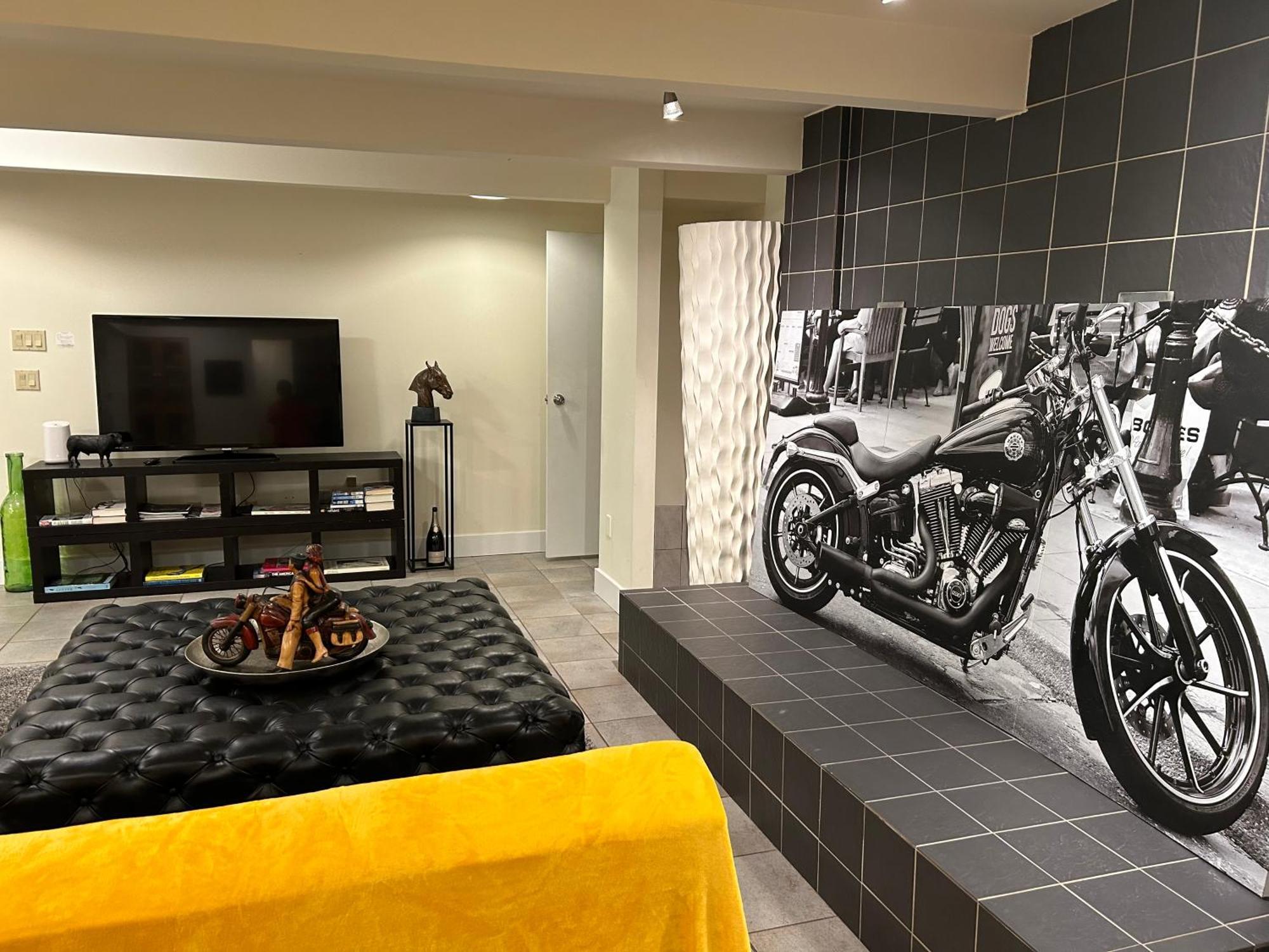 Cypress: Private Bedroom/Bathroom/Office, With Shared Pool, Hot Tub Норт Ванкувър Екстериор снимка