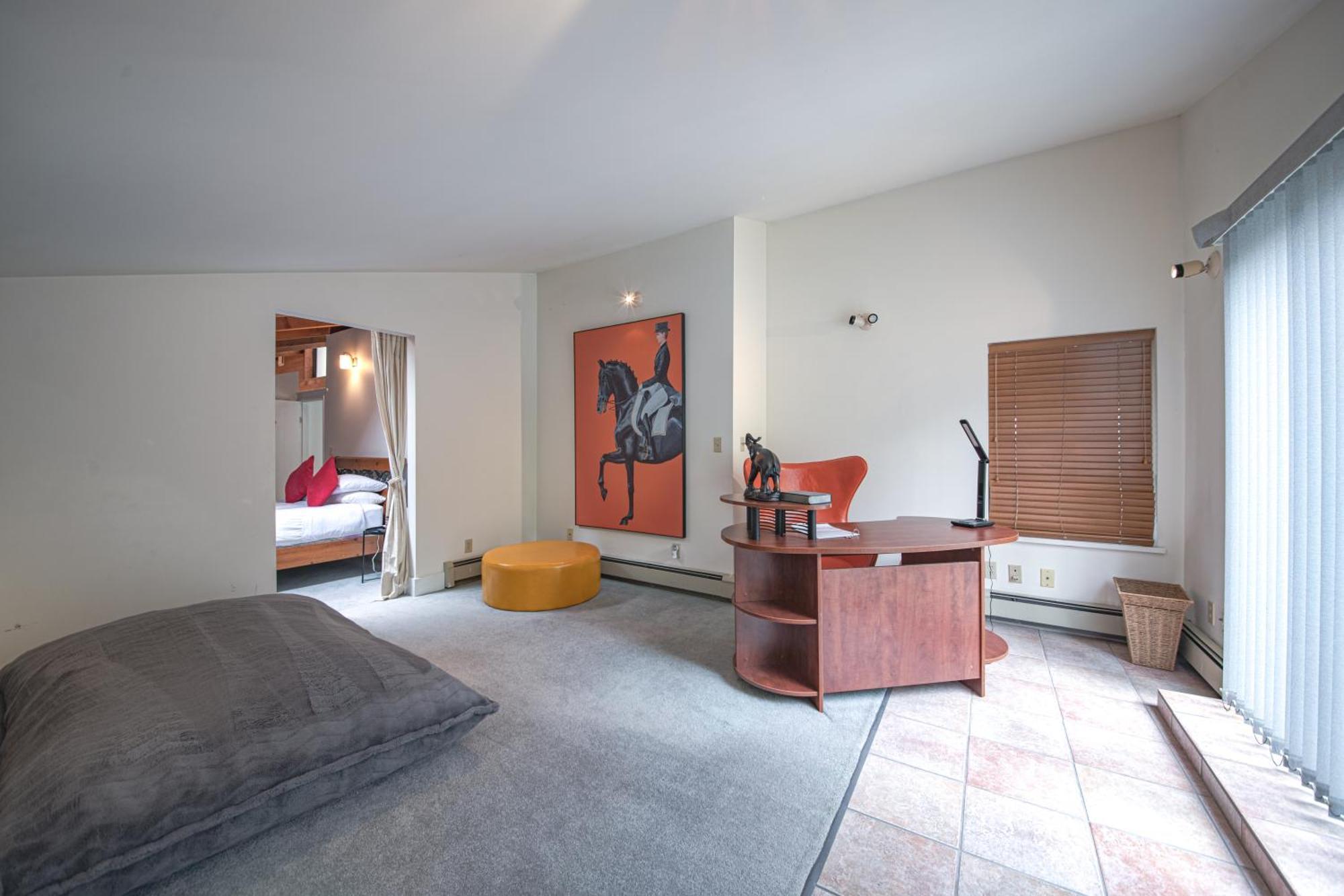 Cypress: Private Bedroom/Bathroom/Office, With Shared Pool, Hot Tub Норт Ванкувър Екстериор снимка